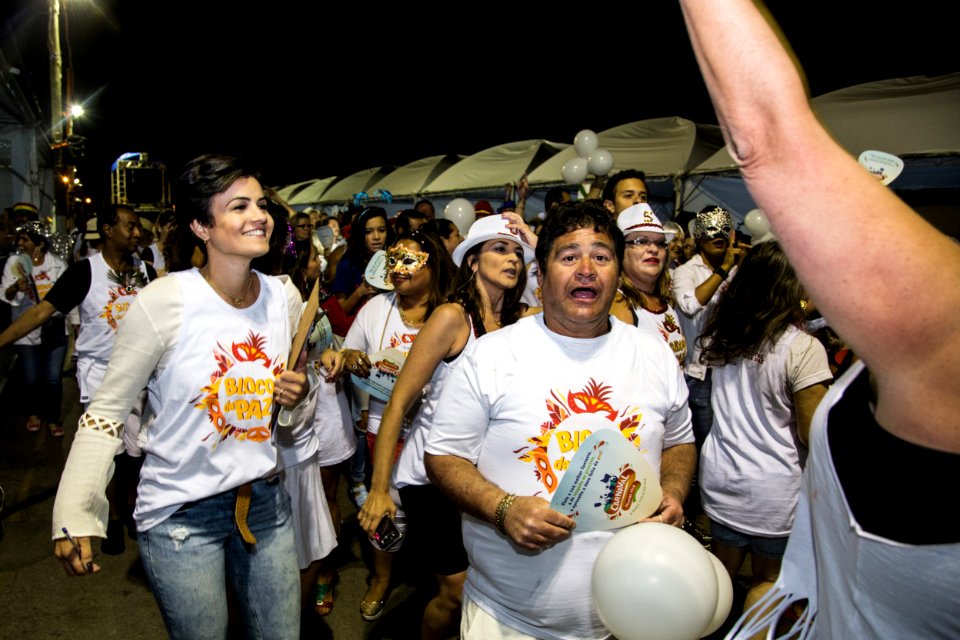 12.02.2018 - Bloco da Paz desfila na Passarela do Samba no Porto de Pelotas - Foto: Gustavo Vara