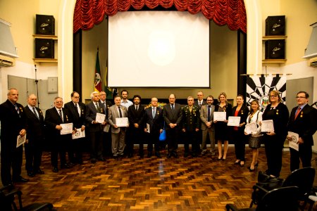 06.12.2018 - Prefeita Paula Mascarenhas recebe a medalha Tiradentes no Palácio da Policia em Porto Alegre - Foto: Gustavo Vara