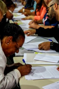 25.11.2017 - Prefeito em exercício Idemar Barz na assinatura de contratos do Amazonas e do Roraima