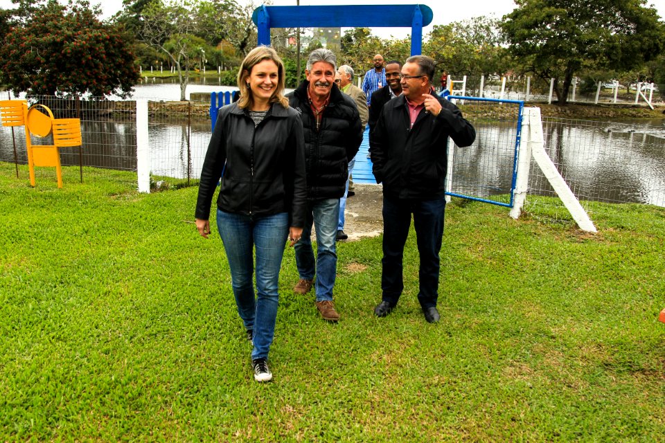 18.05.2018 - Prefeita Paula Mascarenhas acompanhada do Diretor Presidente da Eterpel, Jorge Vasques realizam a reinauguração da ponte e área de recreação infantil do terminal rodoviário de Pelotas - Foto: Gustavo Vara