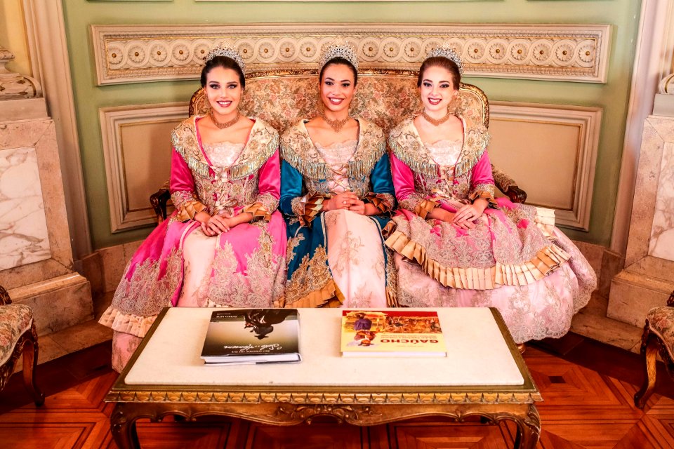 16.05.2018 Visita da corte da Fenadoce 2018 a Porto Alegre - Fotos Gustavo Mansur