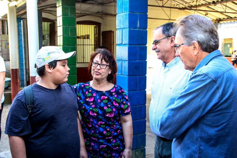 24.11.2017 - Prefeito em exercício Idemar Barz na Inauguração do cantinho de convivência da Escola Municipal Ferreira Viana