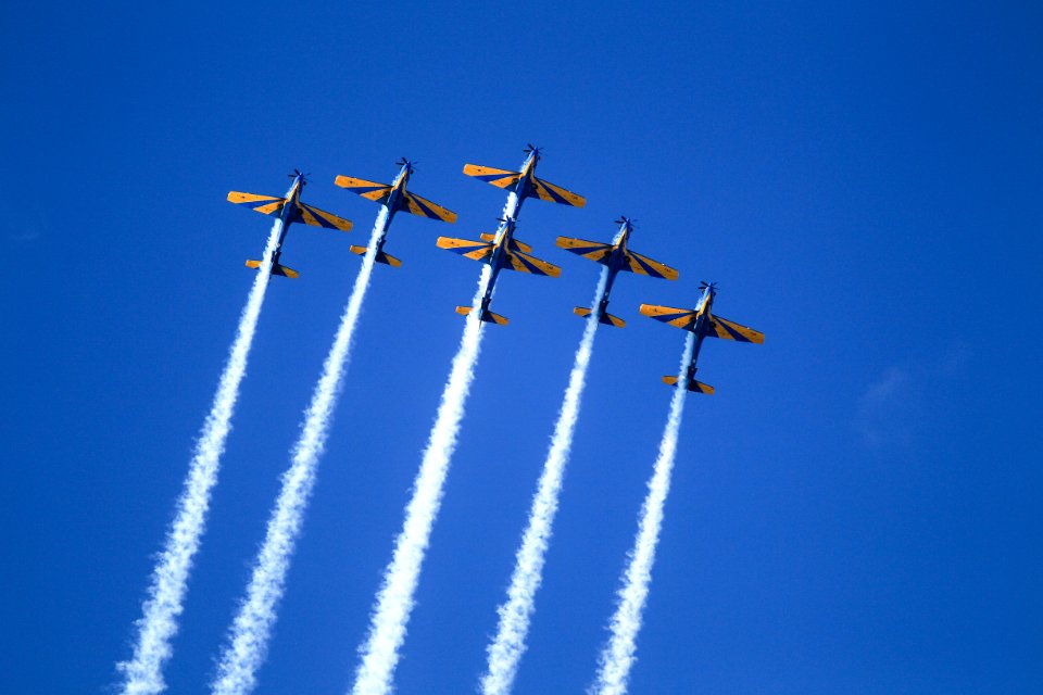 18.04.2018 - Apresentação da Esquadrilha da Fumaça em comemoração aos 100 anos do 9ª Batalhão de Infantaria Motorizada em Pelotas e pela passagem do Dia do Exército - Foto: Gustavo Vara