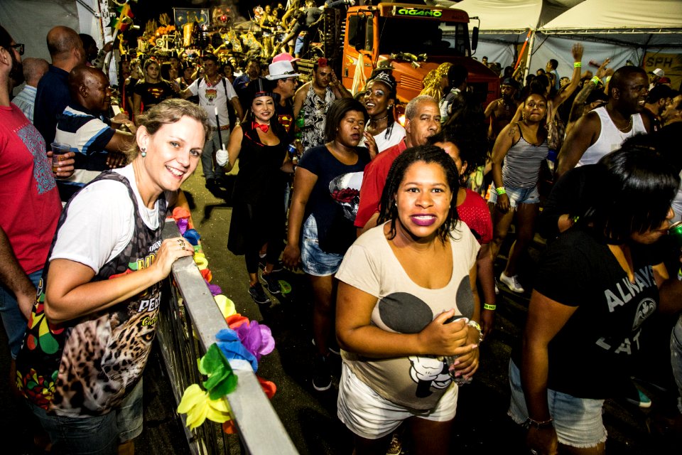 10.02.2018 - Prefeita Paula Mascarenhas e o vice Idemar Barz durante o primeiro dia do Carnaval 2018 - Foto: Gustavo Vara