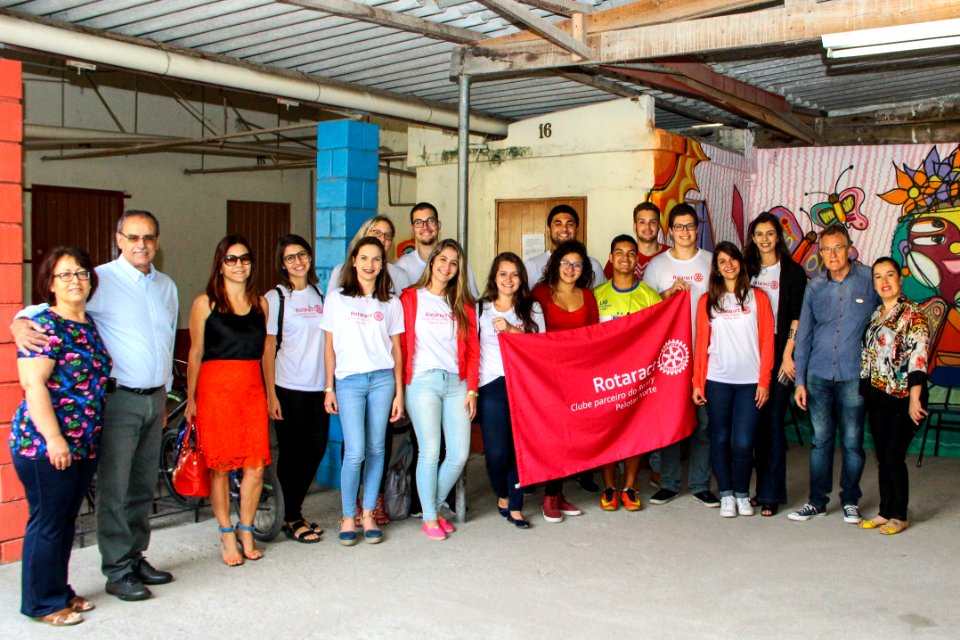 24.11.2017 - Prefeito em exercício Idemar Barz na Inauguração do cantinho de convivência da Escola Municipal Ferreira Viana