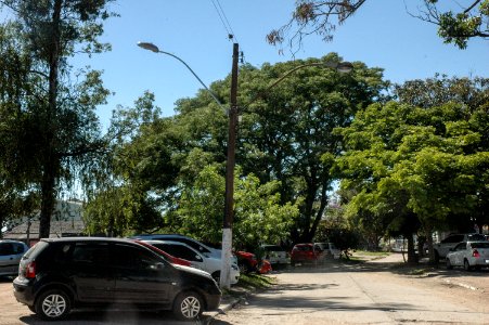 23.11.2017 - Postes de iluminação na Avenida Duque de Caxias com novos pontos de iluminação de led