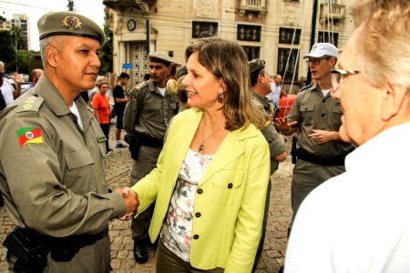 07.12.2017 - Prefeita Paula Mascarenhas e o vice Idemar Barz durante lançamento da Operação Papai Noel