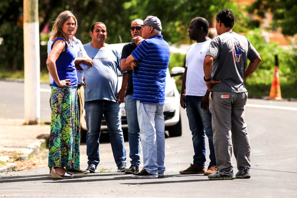 05.02.2018 - Prefeita Paula Mascarenhas durante entrega da rua Xavier Ferreira