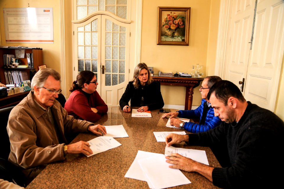 30.07.2018 - Prefeita Paula Mascarenhas durante assinatura do contrato para reforma e ampliação da EMEI Anita Malfatti - Foto: Gustavo Vara