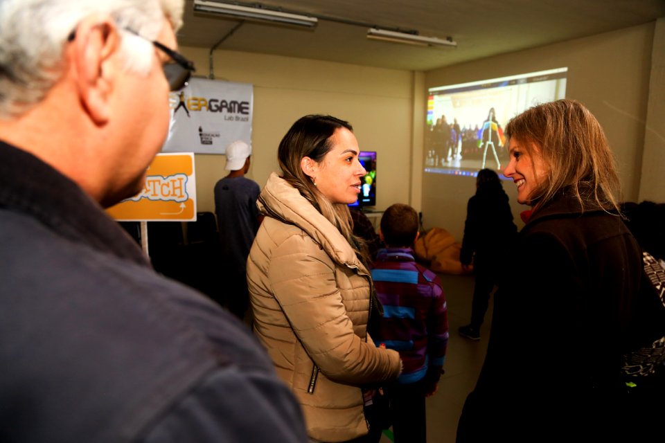 04.07.2018 - Prefeita Paula Mascarenhas e o vice Idemar Barz em visita ao evento Robopel no Parque Tecnológico - Foto: Gustavo Vara