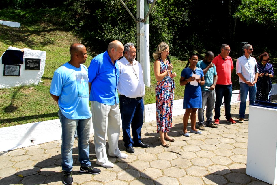31.01.2018 - Prefeita Paula Mascarenhas durante entrega e instalação da placa no monumento à Iemanjá - Foto: Gustavo Vara