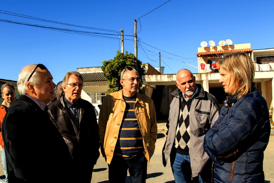 23.05.2018 - Prefeita Paula Mascarenhas e o vice Idemar Barz durante vistoria das obras nas ruas Afonso Pena, Paulo Guilayn e Santo Michelon no Fragata - Foto: Gustavo Vara