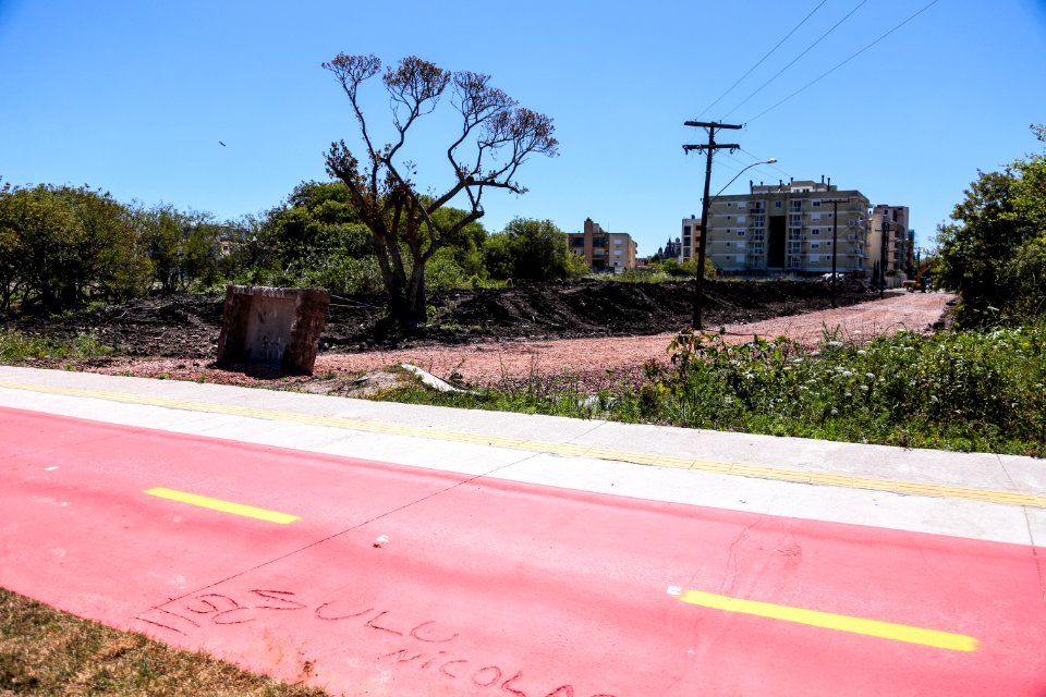 22.11.2017 - Obras no Parque Linear - Abertura Rua General Argolo