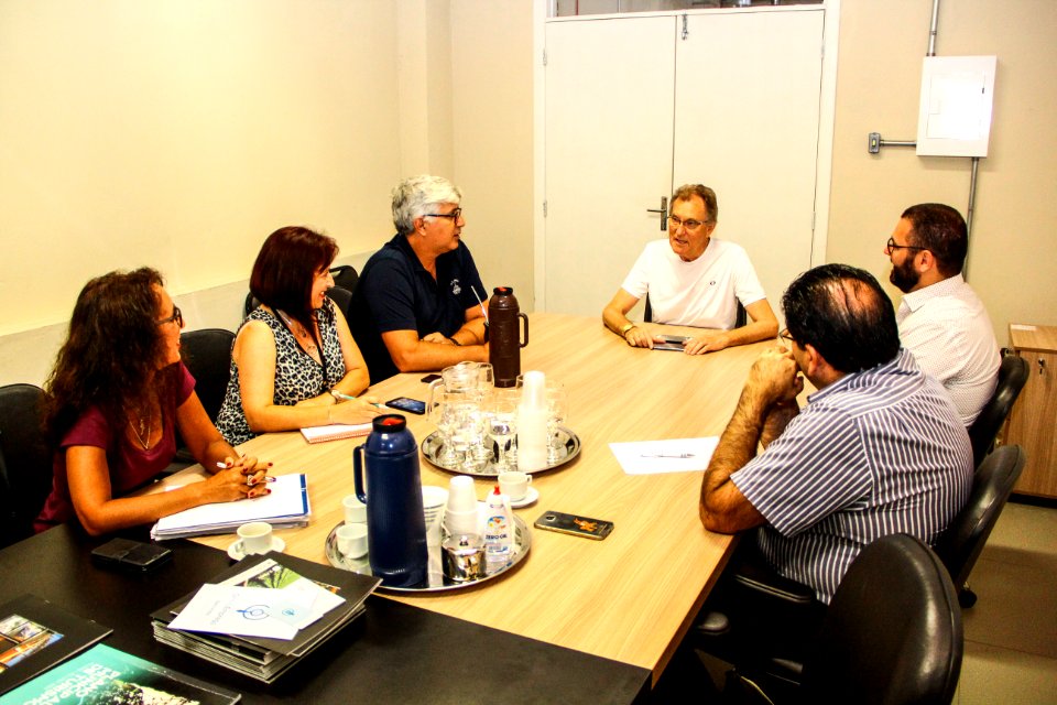 11.01.2018 - Vice-prefeito Idemar Barz na reunião sobre Inter Regional: fase do Enart 2018 em Pelotas