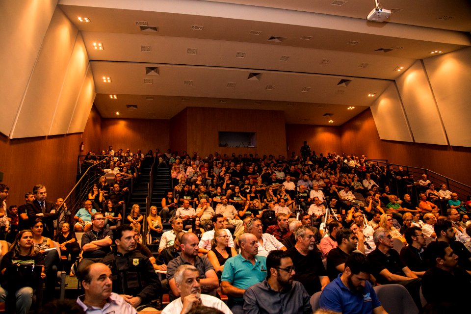 20.04.2018 - Painel: Duplicação BR 116 Urgente - Foto: Gustavo Vara