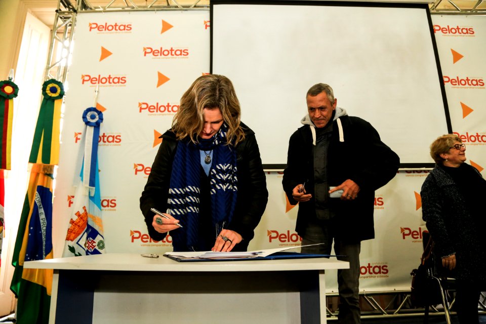 03.07.2018 - Prefeita Paula Mascarenhas durante reunião do Cip com assinatura das Cipaves com diretores da rede municipais e assinaturas de adesões ao Pacto Pelotas Pela Paz  Foto: Gustavo Vara