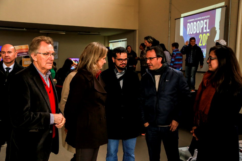 04.07.2018 - Prefeita Paula Mascarenhas e o vice Idemar Barz em visita ao evento Robopel no Parque Tecnológico - Foto: Gustavo Vara