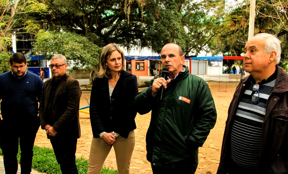 17.05.2018 - Prefeita Paula Mascarenhas  durante entrega da praça São Jerônimo,   atrás do Shopping Mar de Dentro e entrega de obras Ilha Bela e São Conrado - Laranjal- Foto: Gustavo Vara