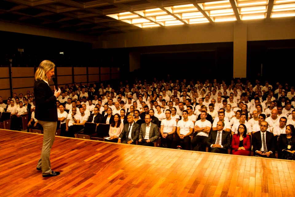 29.04.2019 - Prefeita Paula Mascarenhas realiza palestra para alunos do curso de formação profissional na Academia de Polícia Civil, em Porto Alegre - Foto: Gustavo Vara