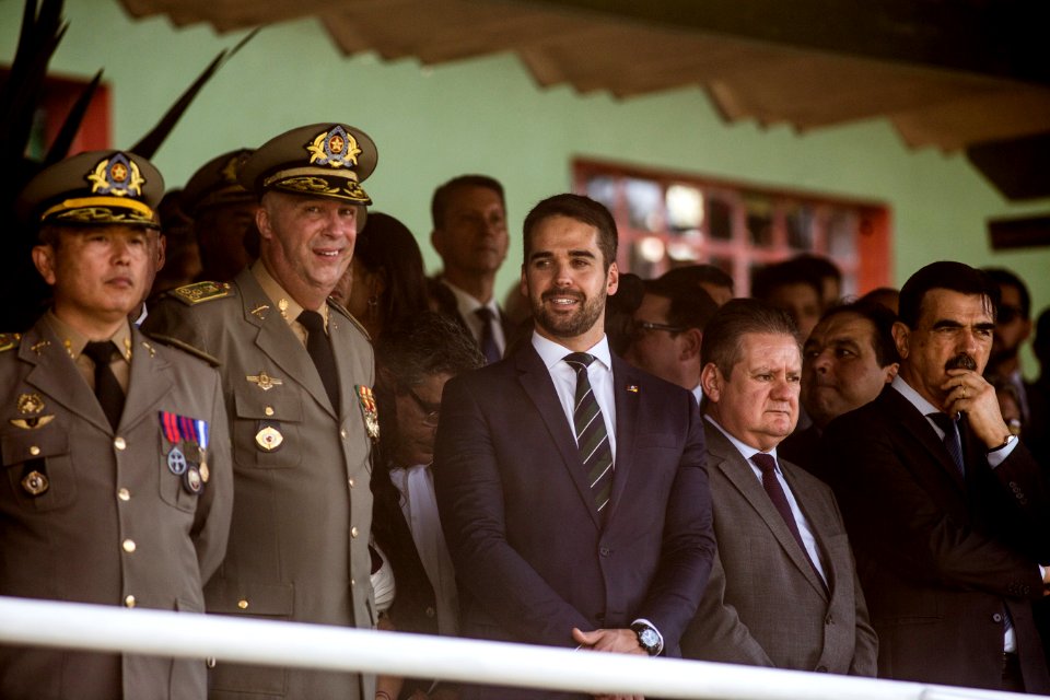 18.11.2019 - Porto Alegre/RS  - Prefeita Paula Mascarenhas é homenageada com a medalha 'Serviços Distintos' na cerimônia de passagem de comando-geral da Brigada Militar. Coronel Ikeda passa o comando para o coronel Rodrigo Mohr Picon - Foto: Gustavo Vara