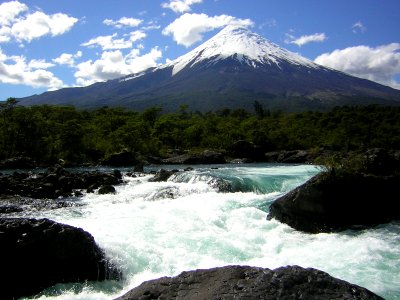 Volcán Osorno y Cascadas de Petrohué