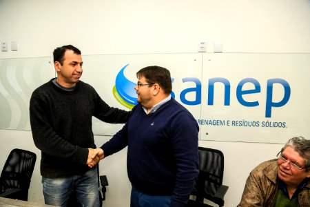 11.07.2018 - Presidente do SANEP, Alexandre Garcia durante assinatura de contrato para as obras de drenagem no Laranjal e na Bento e da aquisição de maquinários e veículos anunciados na 26ª Fenadoce - Foto: Gustavo Vara