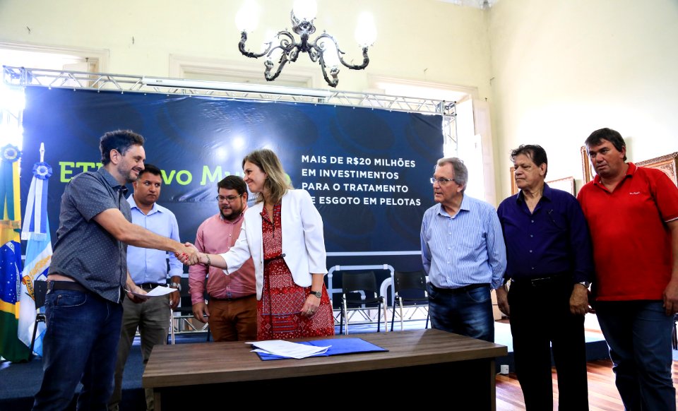 21.02.2018 - Assinatura do contrato e emissão da ordem de serviço da ETE Novo Mundo - Foto: Gustavo Vara