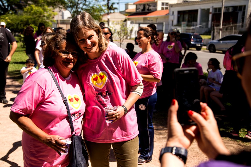 19.11.2017 - Prefeita Paula Mascarenhas participa da caminhada pela adoção realizado pelo Juizado Regional da Infância e Juventude da Comarca de Pelotas