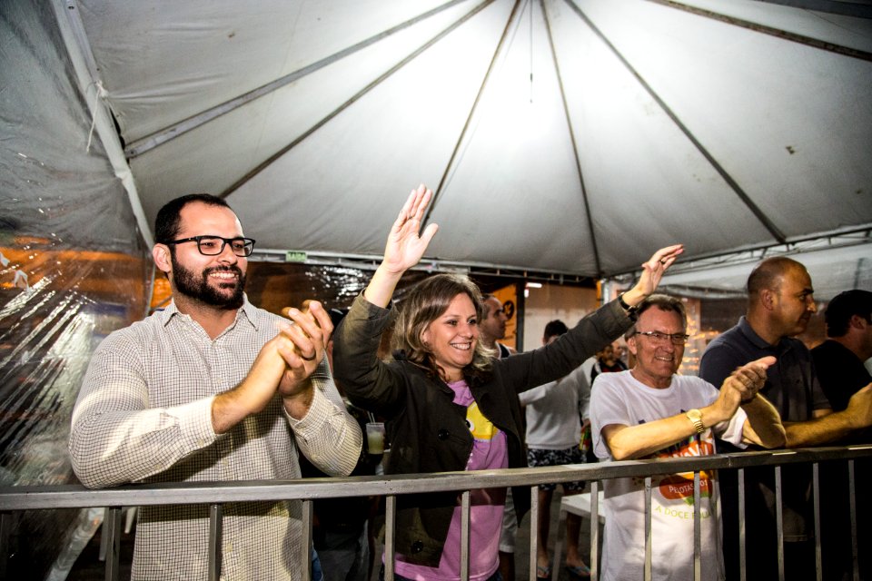 12.02.2018 - Prefeita Paula Mascarenhas e o vice Idemar Barz no segundo dia do Carnaval 2018 - Foto: Gustavo Vara