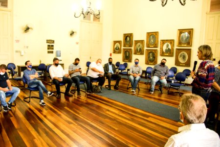 15.04.2021 - Prefeita Paula Mascarenhas em reunião com vereadores da base sobre os 100 dias de governo - Foto: Gustavo Vara