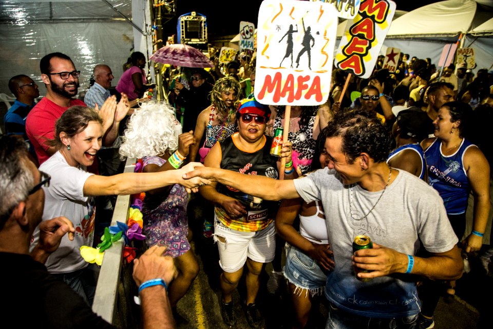10.02.2018 - Prefeita Paula Mascarenhas e o vice Idemar Barz durante o primeiro dia do Carnaval 2018 - Foto: Gustavo Vara