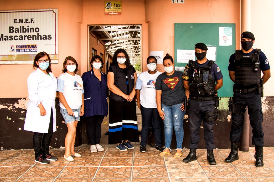 09.04.2021 - Vacinação de idosos com 65 anos nas escolas - Foto Michel Corvello