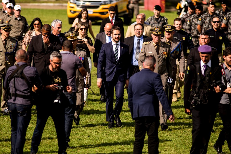 18.11.2019 - Porto Alegre/RS  - Prefeita Paula Mascarenhas é homenageada com a medalha 'Serviços Distintos' na cerimônia de passagem de comando-geral da Brigada Militar. Coronel Ikeda passa o comando para o coronel Rodrigo Mohr Picon - Foto: Gustavo Vara