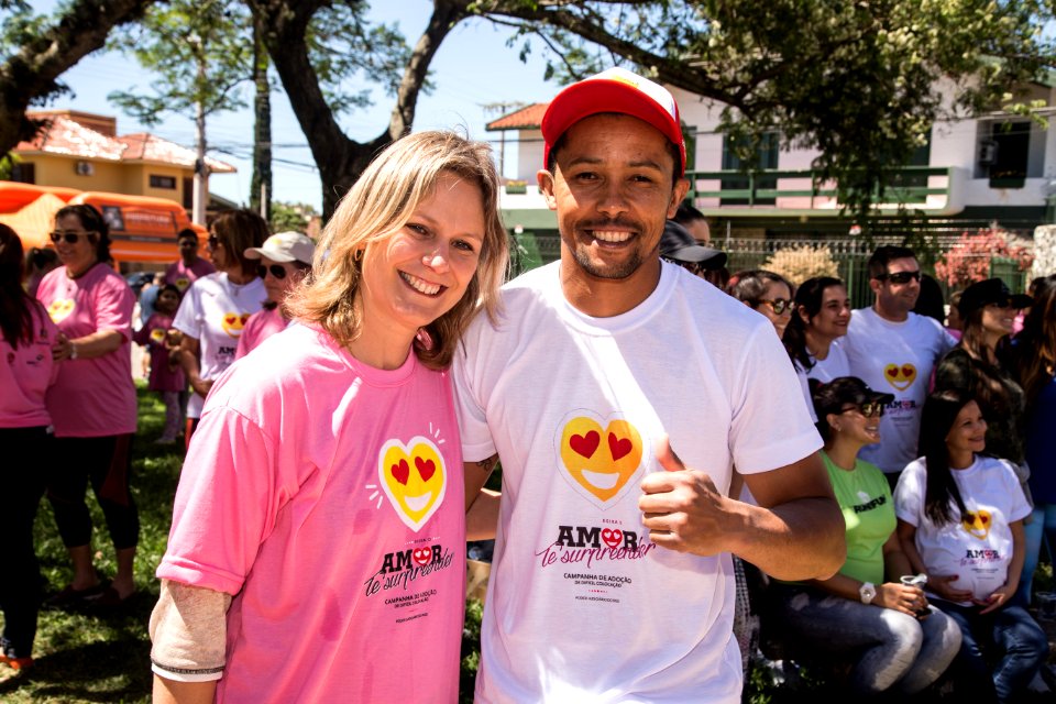 19.11.2017 - Prefeita Paula Mascarenhas participa da caminhada pela adoção realizado pelo Juizado Regional da Infância e Juventude da Comarca de Pelotas
