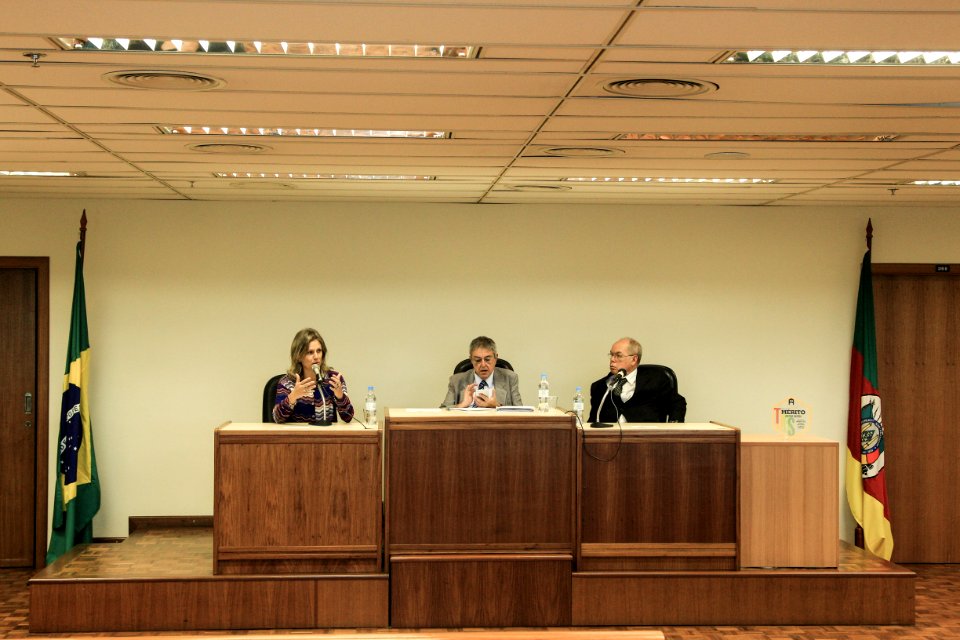 29.01.2018 - Prefeita Paula Mascarenhas durante cerimônia de entrega do Selo Mérito Justiça Gaúcha às Unidades Jurisdicionais que cumpriram as metas 1 e 2 do CNJ - Foto: Gustavo Vara