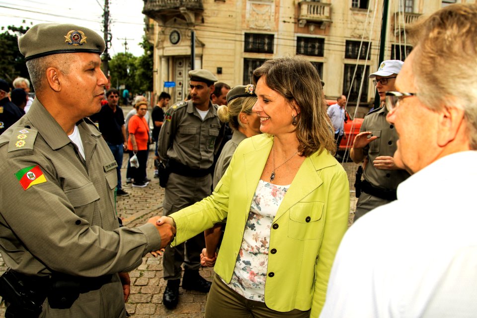 07.12.2017 - Prefeita Paula Mascarenhas e o vice Idemar Barz durante lançamento da Operação Papai Noel