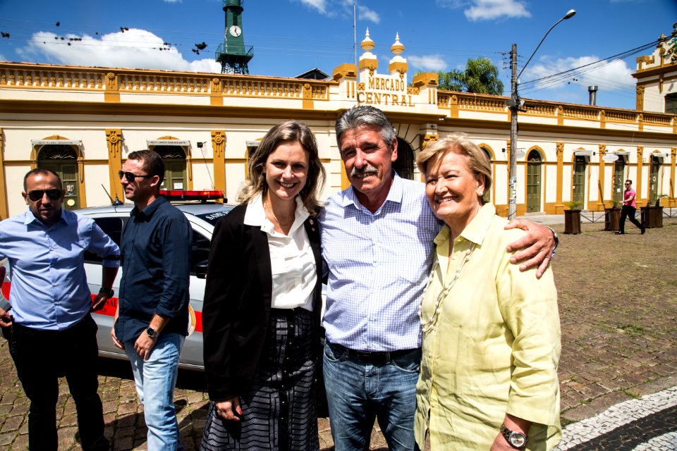 12.02.2018 - Prefeita Paula Mascarenhas durante entrega de ambulâncias do SAMU com a Senadora Ana Amélia Lemos - Foto: Gustavo Vara