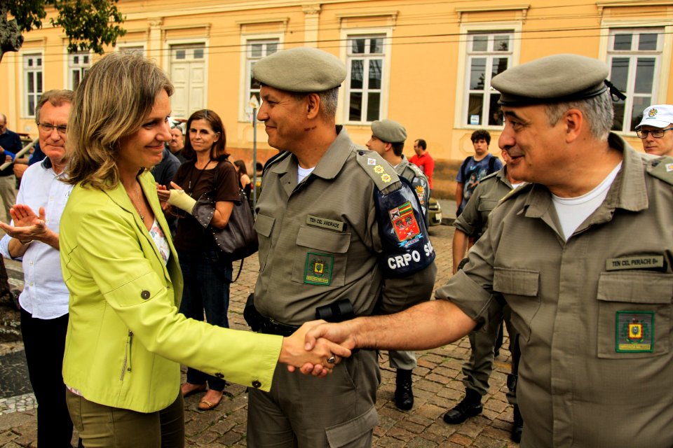 07.12.2017 - Prefeita Paula Mascarenhas e o vice Idemar Barz durante lançamento da Operação Papai Noel