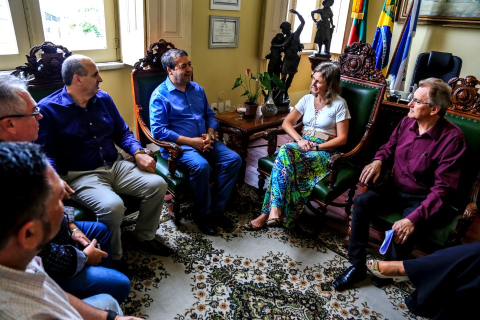 17.01.2018 - Prefeita Paula Mascarenhas e vice Idemar Barz recebem visita do deputado federal, Ronaldo Nogueira (PTB)