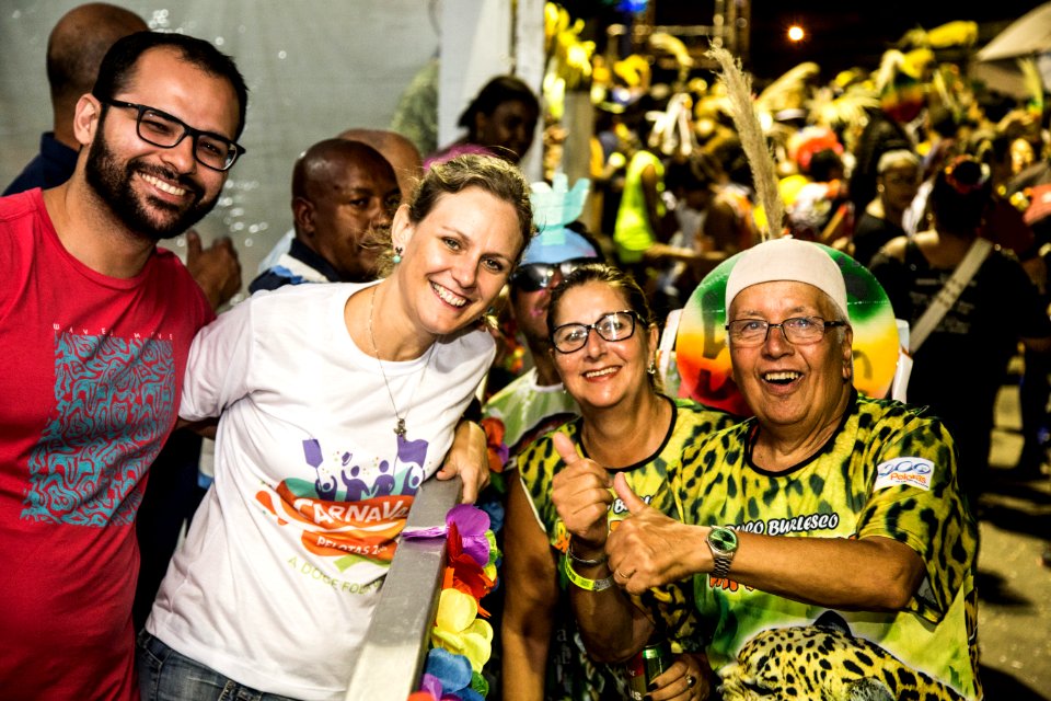 10.02.2018 - Prefeita Paula Mascarenhas e o vice Idemar Barz durante o primeiro dia do Carnaval 2018 - Foto: Gustavo Vara