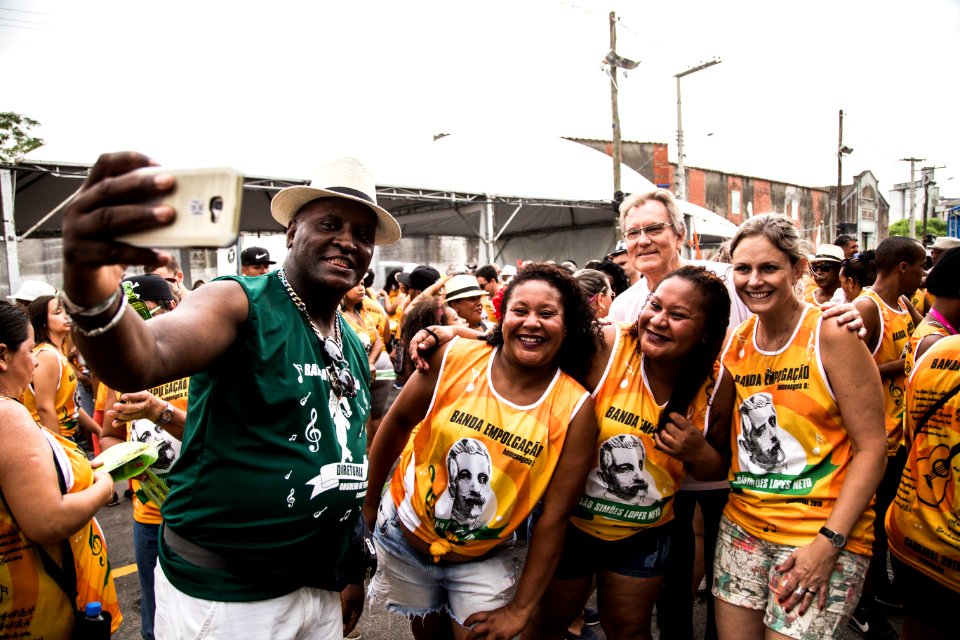 10.02.2018 - Prefeita Paula Mascarenhas e o vice Idemar Barz durante o primeiro dia do Carnaval 2018 - Foto: Gustavo Vara