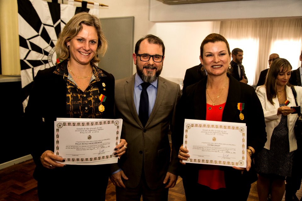 06.12.2018 - Prefeita Paula Mascarenhas recebe a medalha Tiradentes no Palácio da Policia em Porto Alegre - Foto: Gustavo Vara
