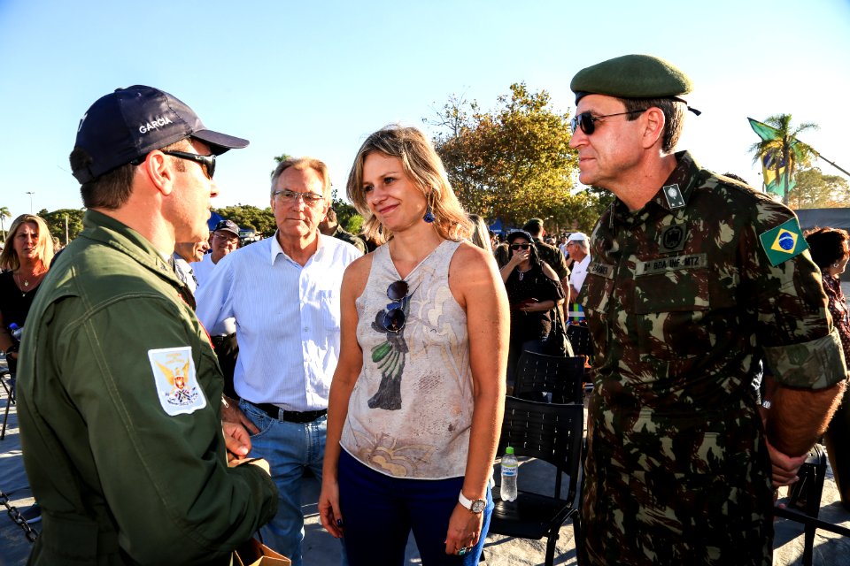 18.04.2018 - Apresentação da Esquadrilha da Fumaça em comemoração aos 100 anos do 9ª Batalhão de Infantaria Motorizada em Pelotas e pela passagem do Dia do Exército - Foto: Gustavo Vara