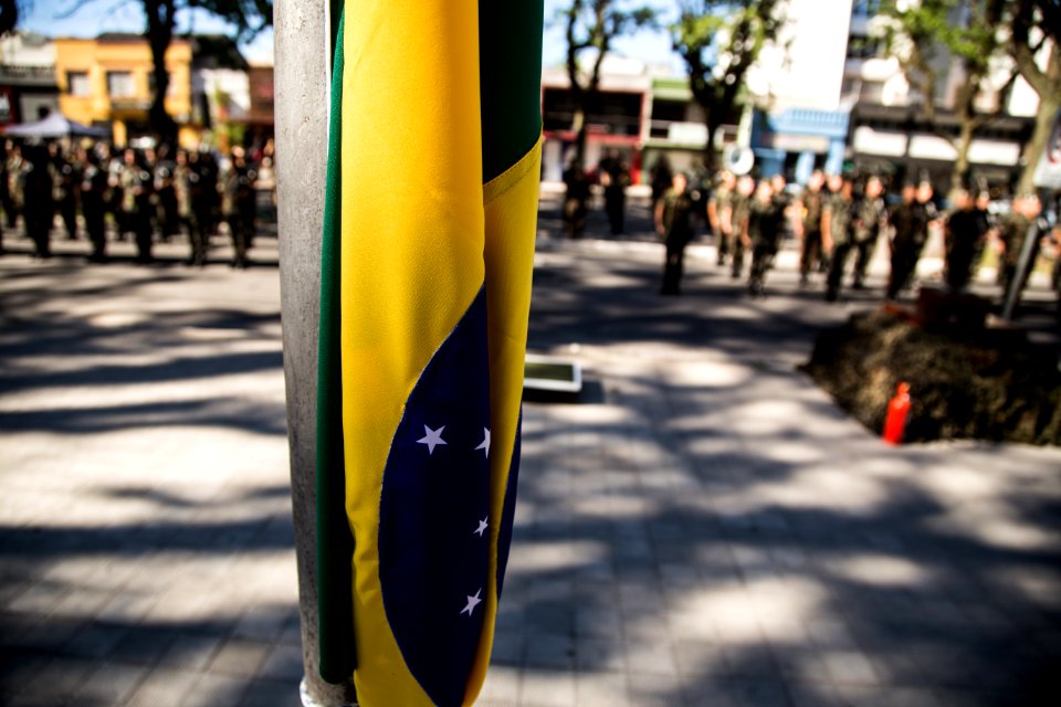 19.11.2017 - Prefeita Paula Mascarenhas e o vice Idemar Barz participam da cerimônia ao Dia da Bandeira no Altar da Pátria