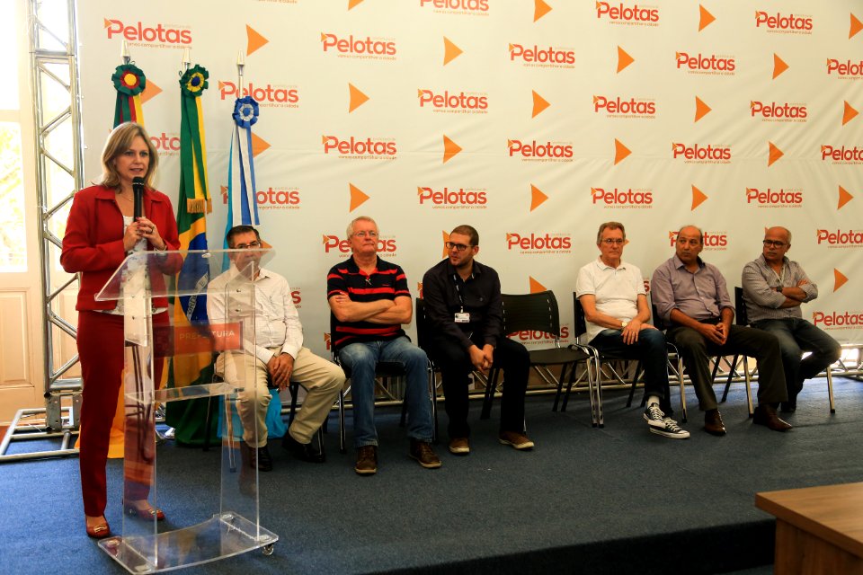 12.04.2018 - Prefeita Paula Mascarenhas durante assinatura de convênio do Plano de Mobilidade - Foto: Gustavo Vara