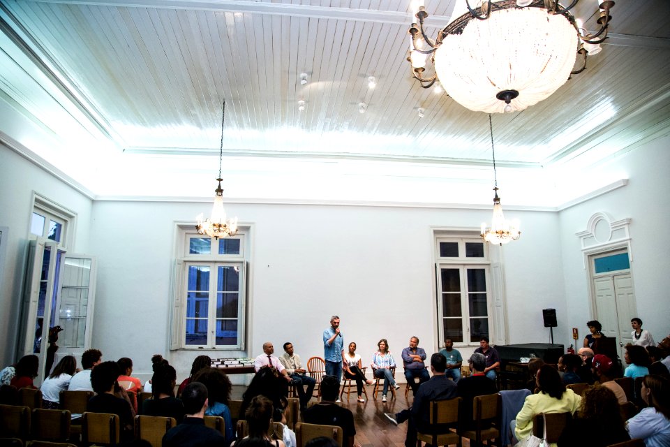 13.11.2017 - Prefeita Paula Mascarenhas prestigia o lançamento dos livros da Fundação Palmares na Bibliotheca Pública Pelotense