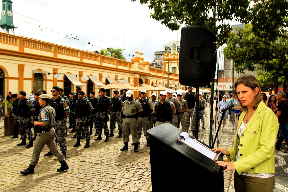 07.12.2017 - Prefeita Paula Mascarenhas e o vice Idemar Barz durante lançamento da Operação Papai Noel