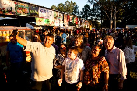 12.11.2017 - 1ª Festa do Morango é atração na comunidade do Redentor, na Estrada da Gama, localizada no Monte Bonito. Com a presença do secretário municipal Jair Seidel, vice prefeito Idemar Barz e a prefeita Paula Mascarenhas