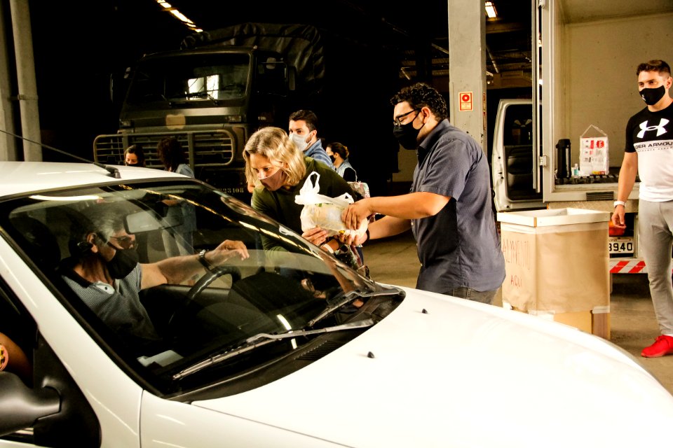 02.04.2021 Drive-thru da Vacinação para 1° dose dos idosos com 67 anos ou mais Foto Rodrigo Chagas