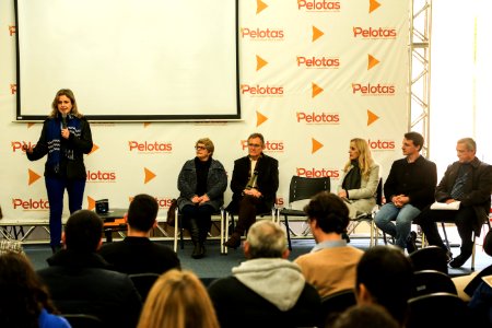 03.07.2018 - Prefeita Paula Mascarenhas durante reunião do Cip com assinatura das Cipaves com diretores da rede municipais e assinaturas de adesões ao Pacto Pelotas Pela Paz  Foto: Gustavo Vara